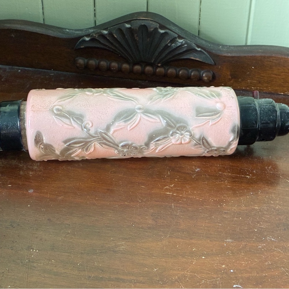 Vintage Floral Embossed headboard reading lamp